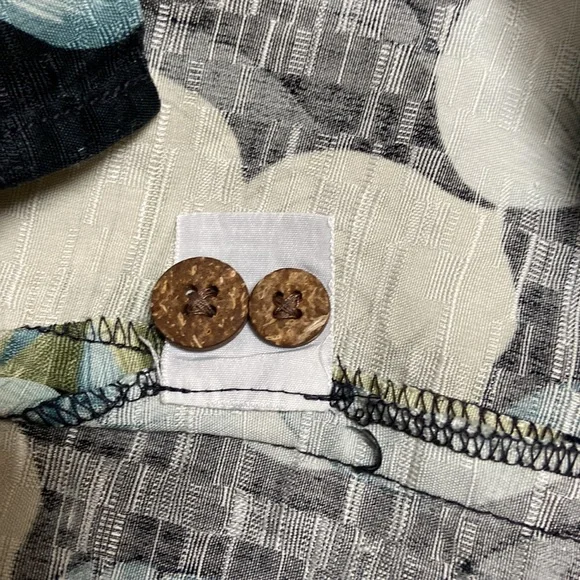 Tommy Bahama Button Down Shirt - Picture 5 of 5